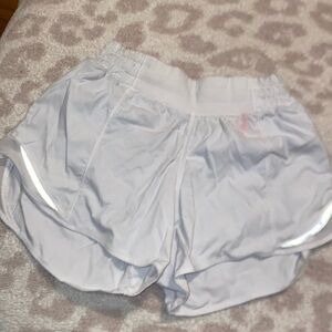 white lulu shorts